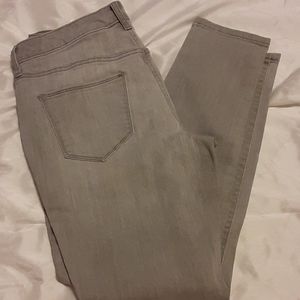 Universal thread